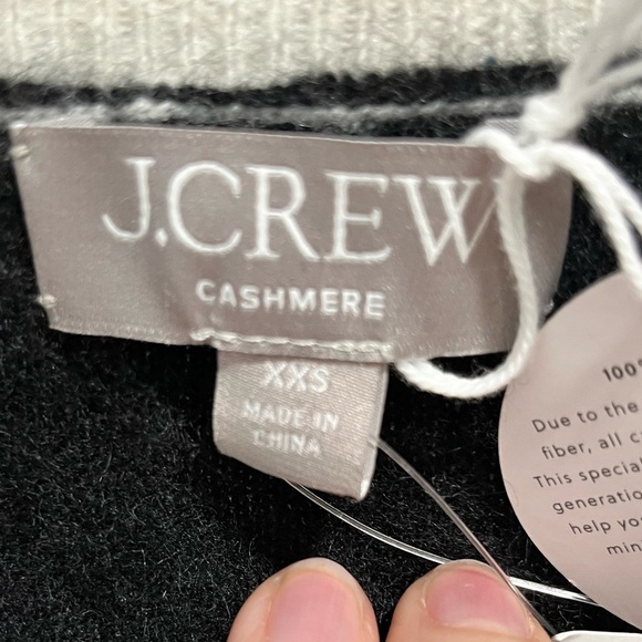 J crew Brushed cashmere fitted cardigan with contrast trim in black/ivory sz XXS - Picture 10 of 13